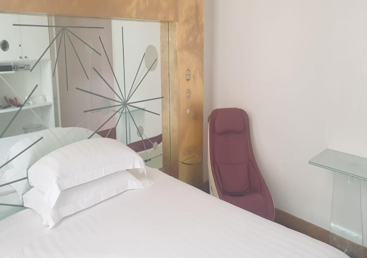 Hotel Trecento Rzym Zewnętrze zdjęcie